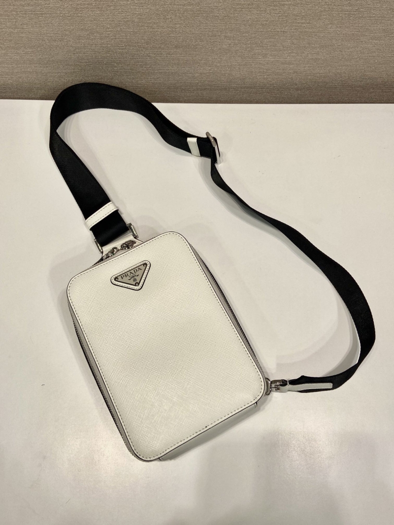 Pra*a waist chest packs